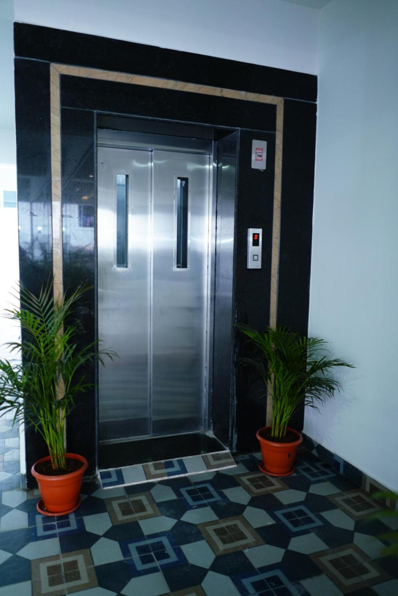 Enkay Service Apartments Kondapur  Esterno foto